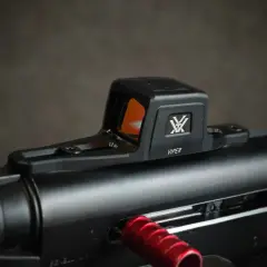 Kolimator Vortex Viper na strzelbie. Idealny wybór, jeśli zastanawiasz się, jaki kolimator do strzelby będzie najlepszy.